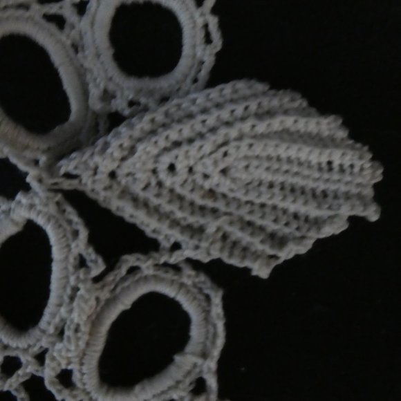 Gorgeous Handmade Vintage Crochet Doily - Picture 5 of 8